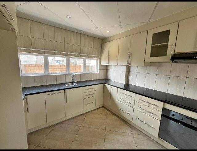 4 BEDROOM PROPERTY TO RENT IN RIVERSPRAY LIFESTYLE ESTATE